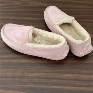 UGG slippers light pink